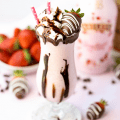 Frozen Strawberry Mudslide, frozen mudlside, how to make a mudslilde cocktail, strawberry cocktail, boozy shake recipe, vodka shake recipe, Bailey's strawberry and cream recipe, date night cocktail, Valentine's Day cocktail